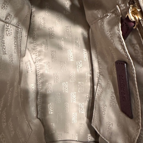 Michael Kors wine colored Satchel with Gold Hardware - Picture 10 of 13